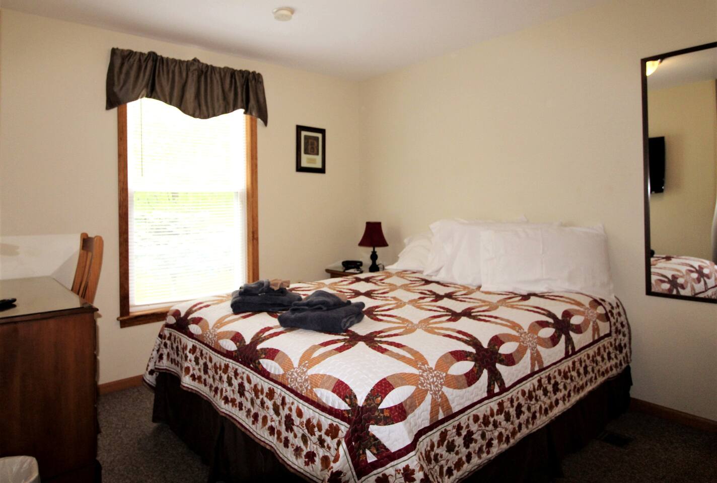 Bedroom #2 with queen bed