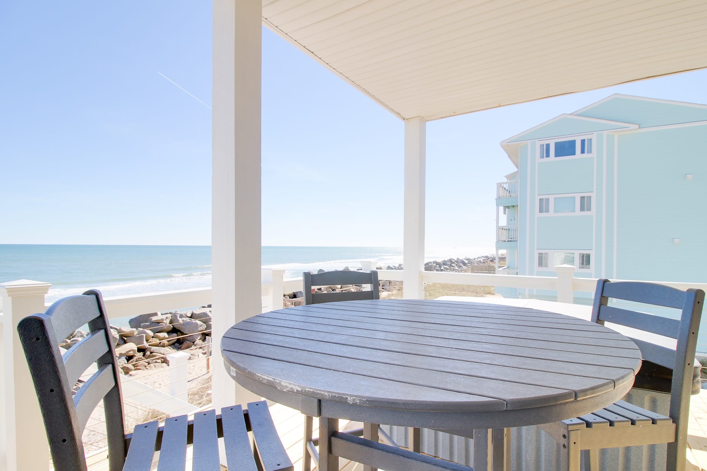 2nd Floor Deck - Outdoor Seating
