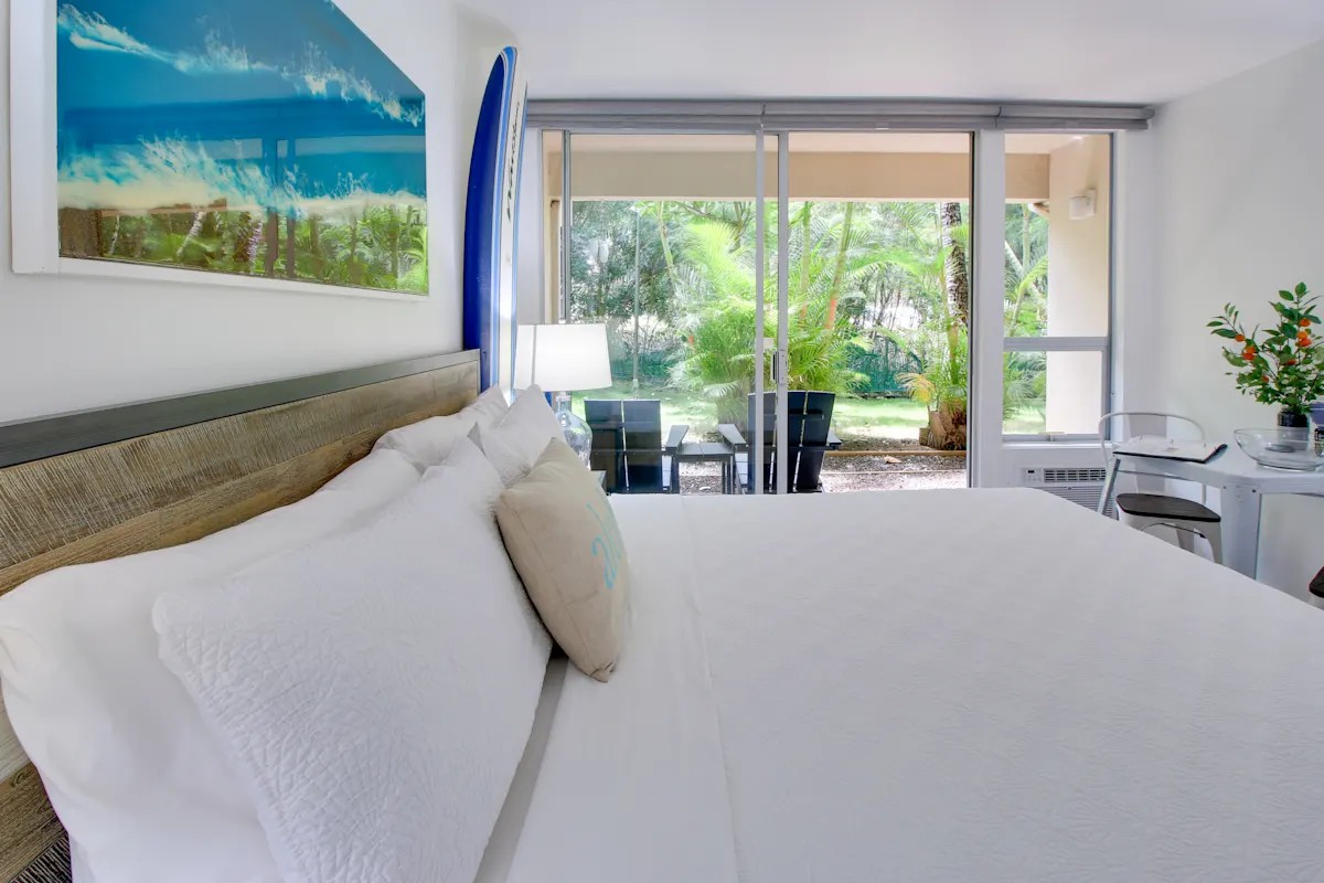 (Studio)Bedroom 2 with King Size Bed