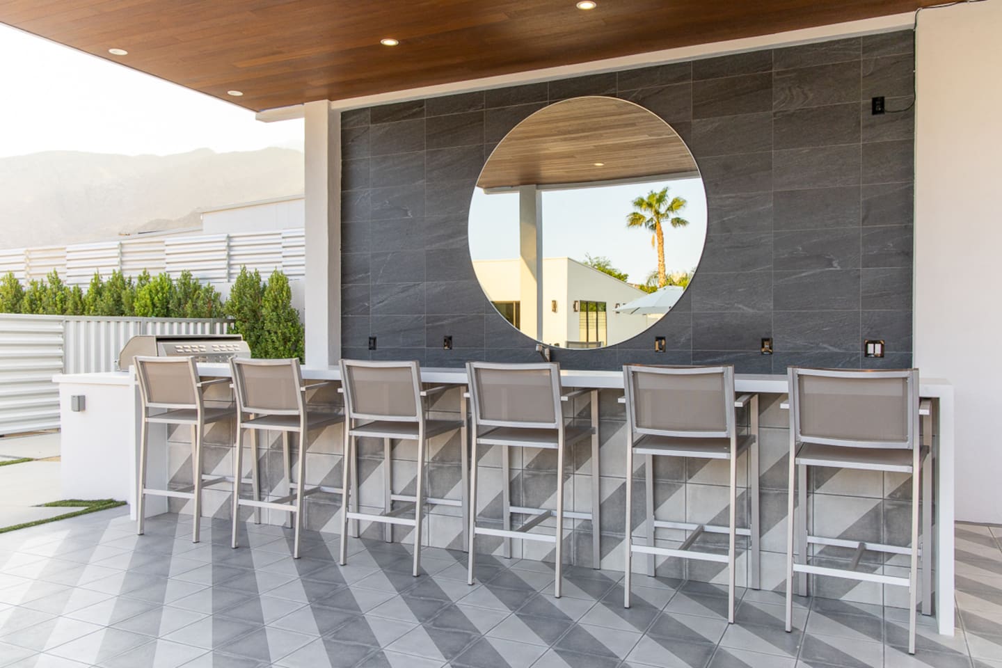 Outdoor Bar