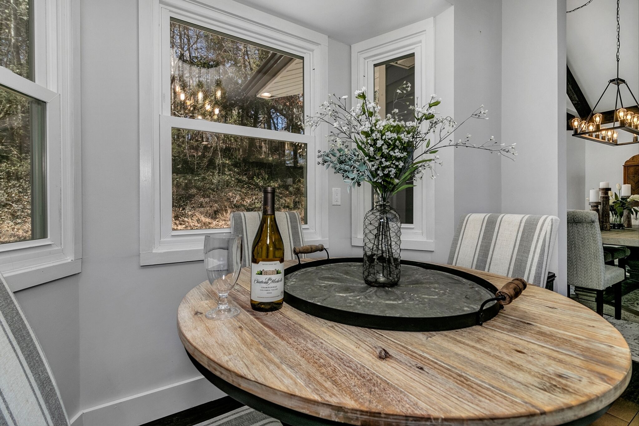 Breakfast nook