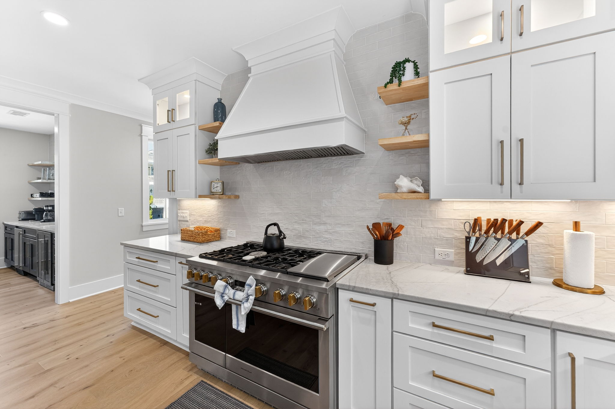 Stove | On Beach Time | 6 30th Ave, Isle of Palms, SC | IOP Escapes