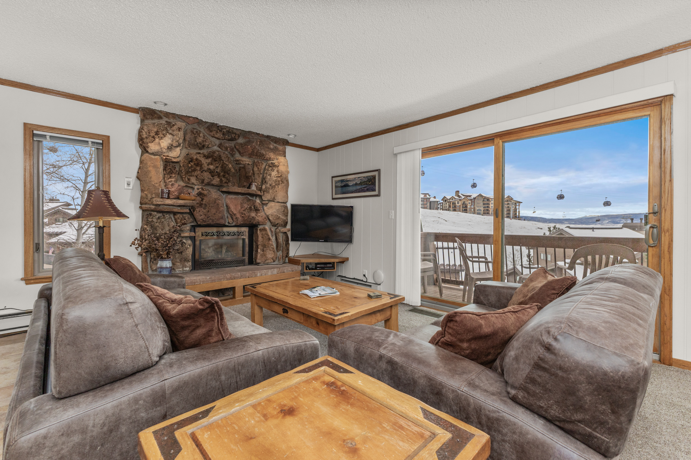 Living Area | View from the Mountains