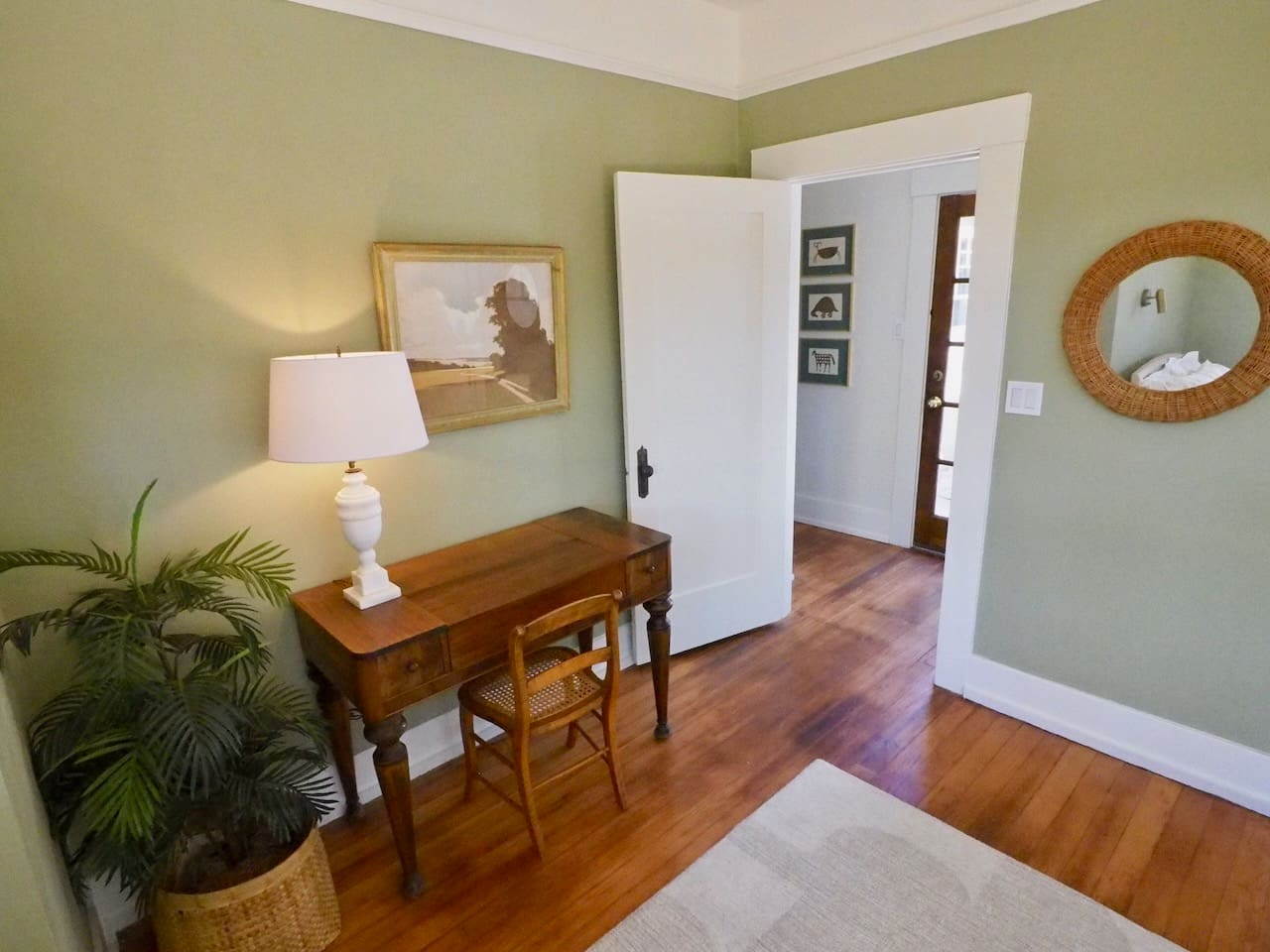 desk in back bedroom