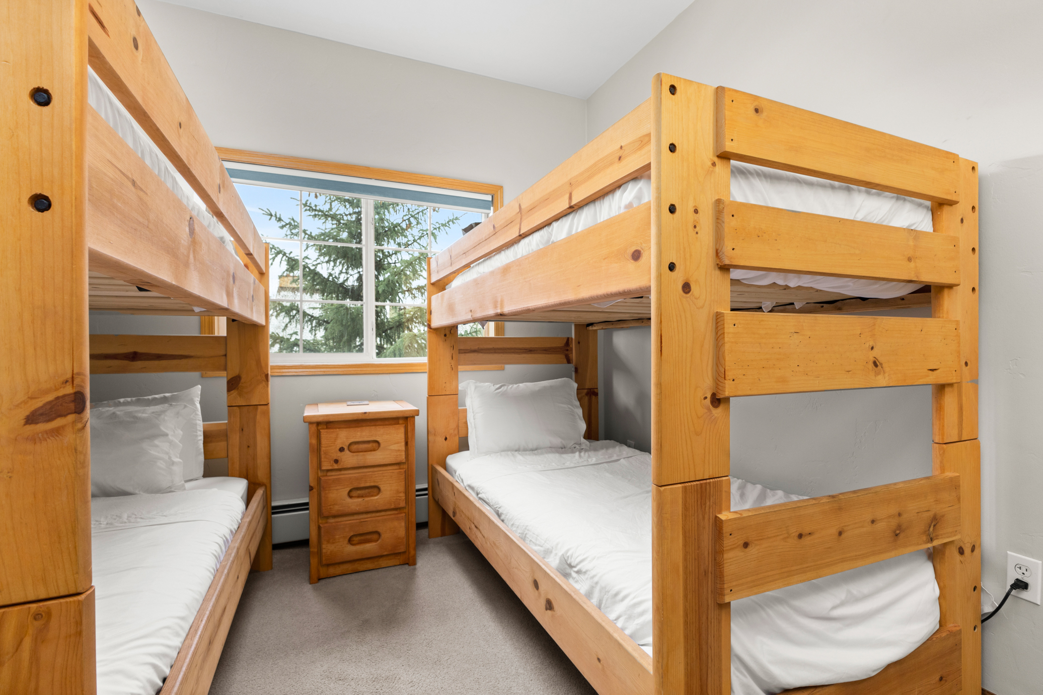 Twin Bunks Bedroom 3