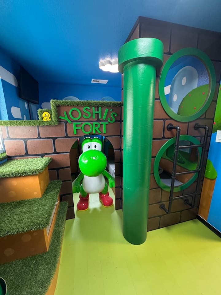 (Shown for detail --- Yoshi is fixed to the wall in the fort :)) Queen bed on top with twin-XL single bed on bottom. 