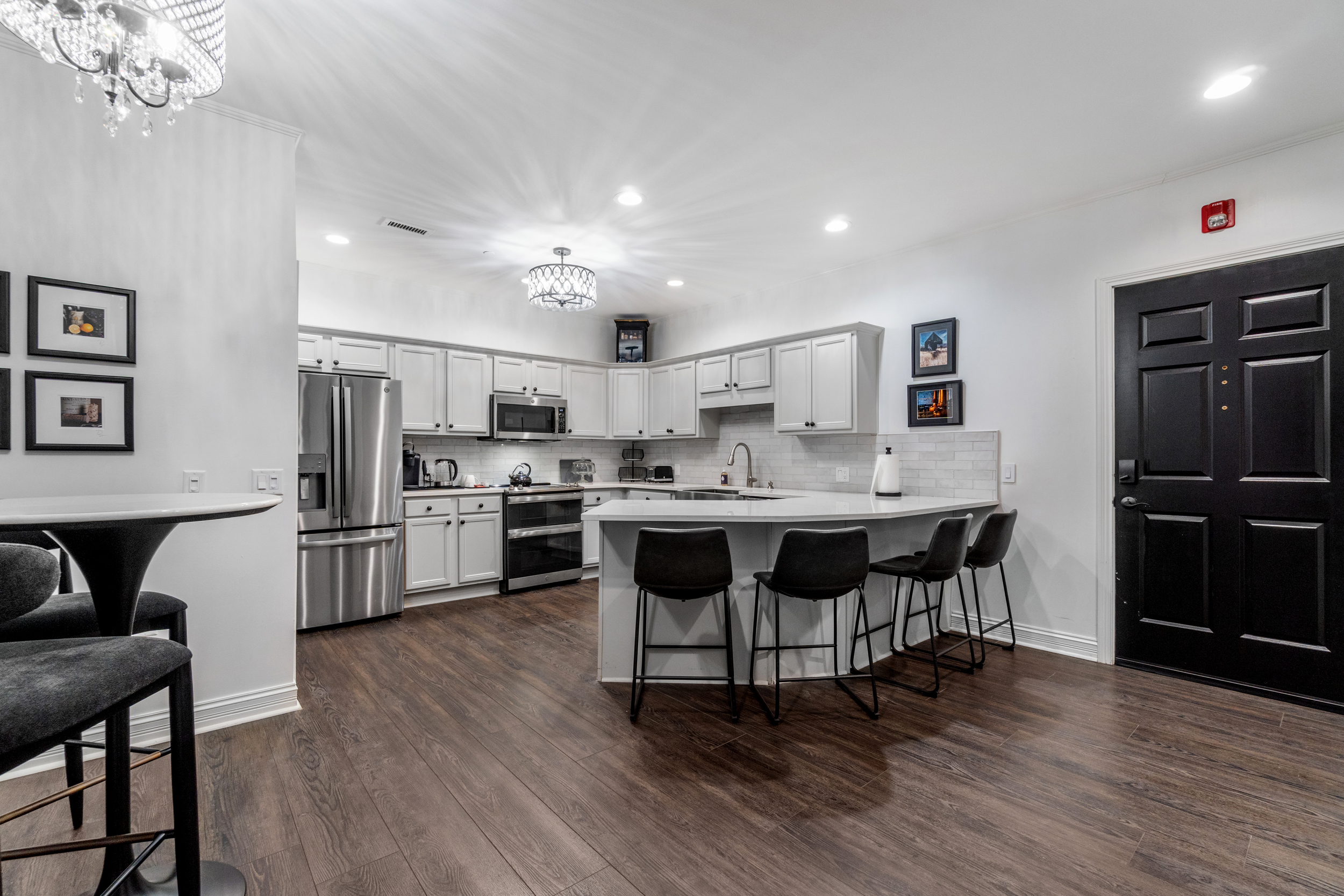 Kitchen island seats 4