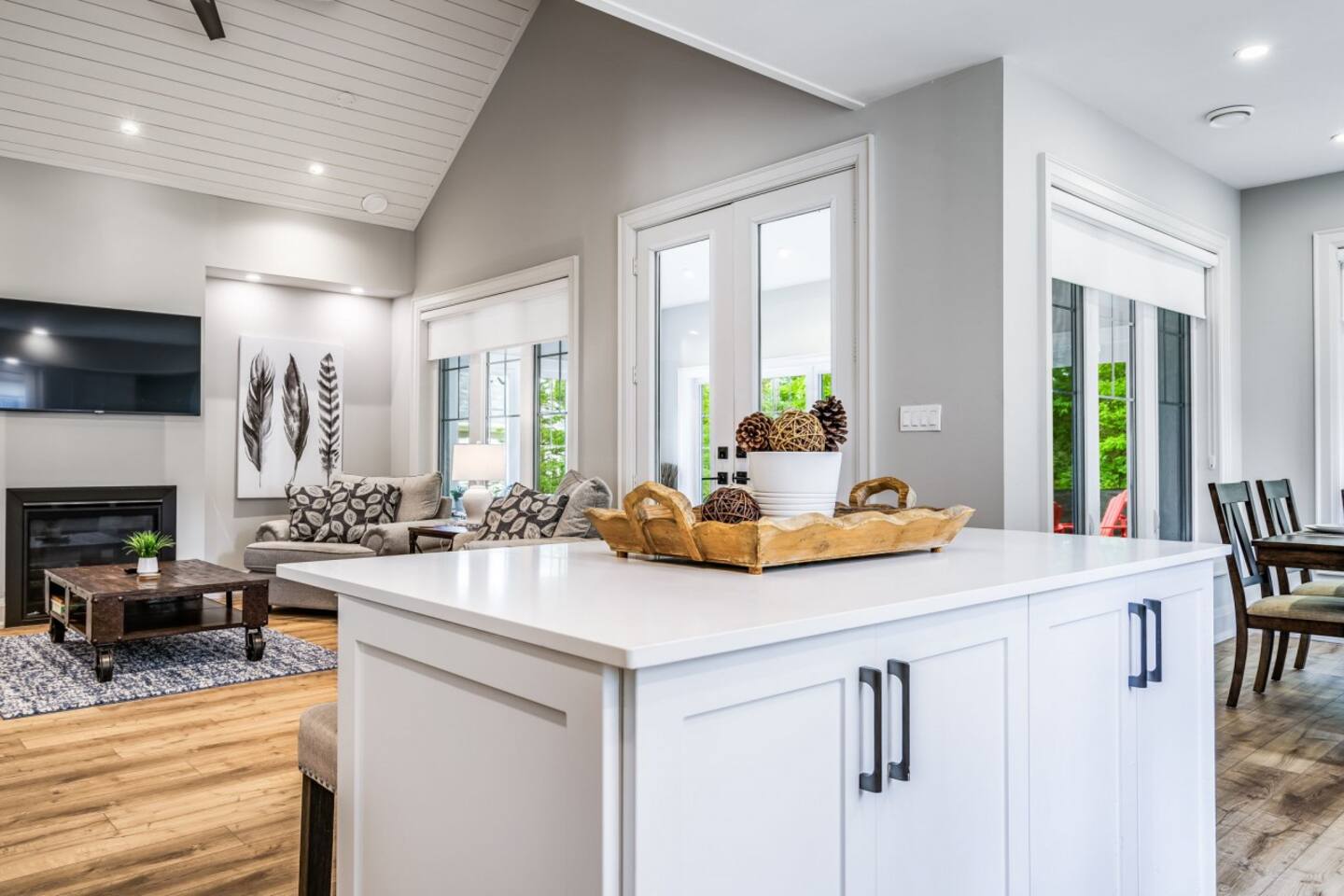 Connect in an open-concept space built for gathering.
