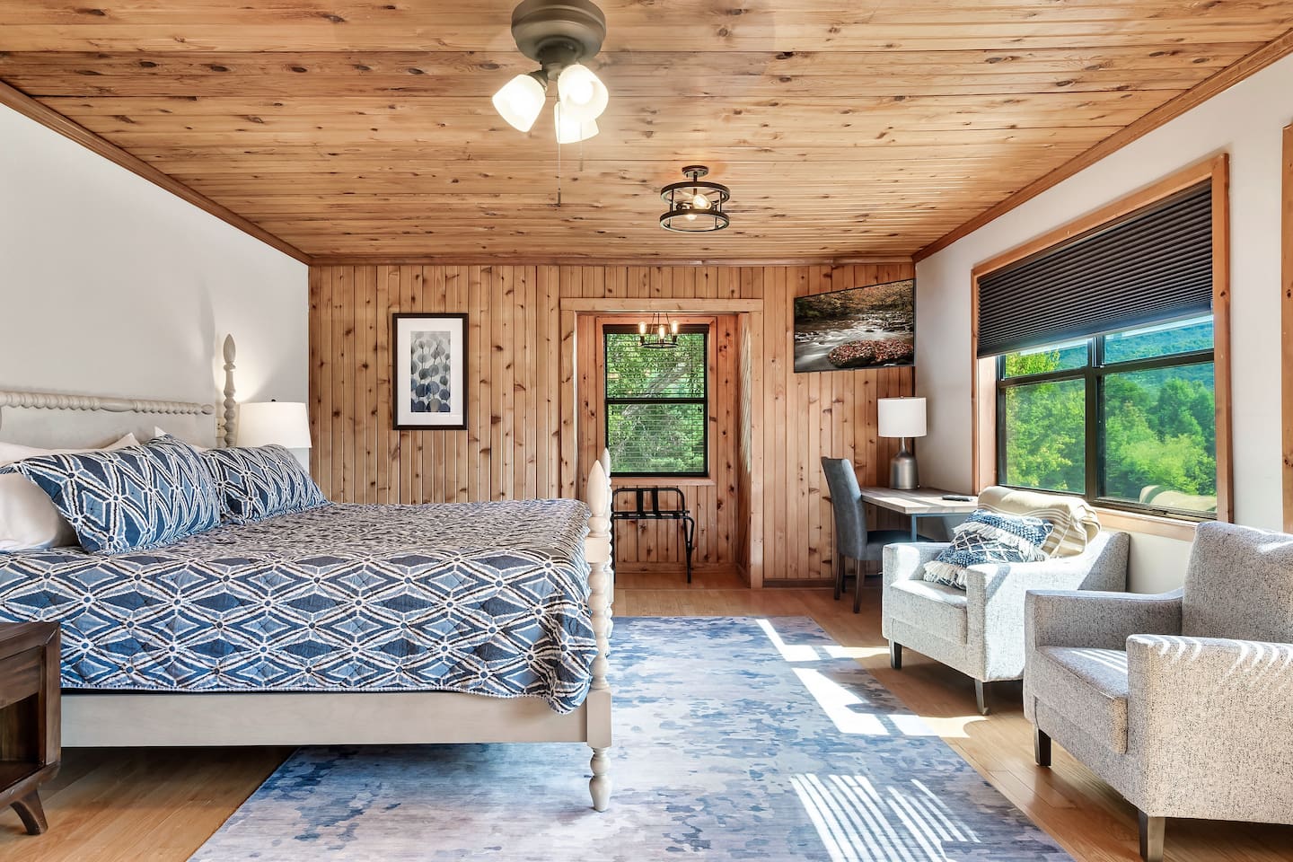 Master bedroom - upstairs