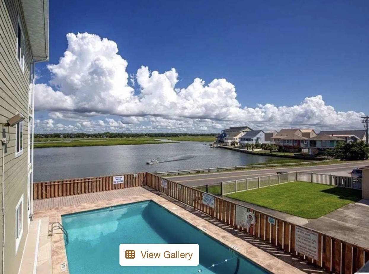 Marsh view Pool