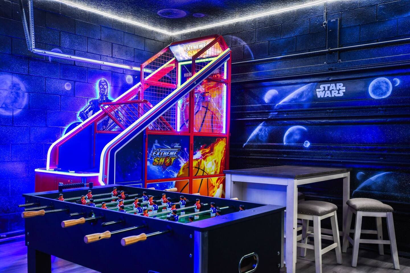 Dive into this epic Star Wars arcade room and level up your Jedi skills