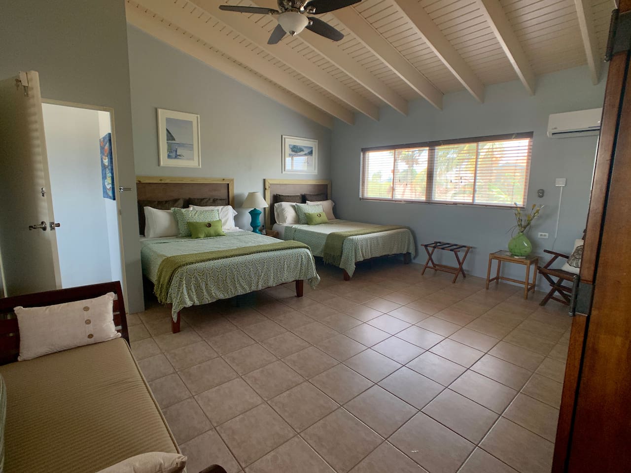 Huge 2nd floor bedroom