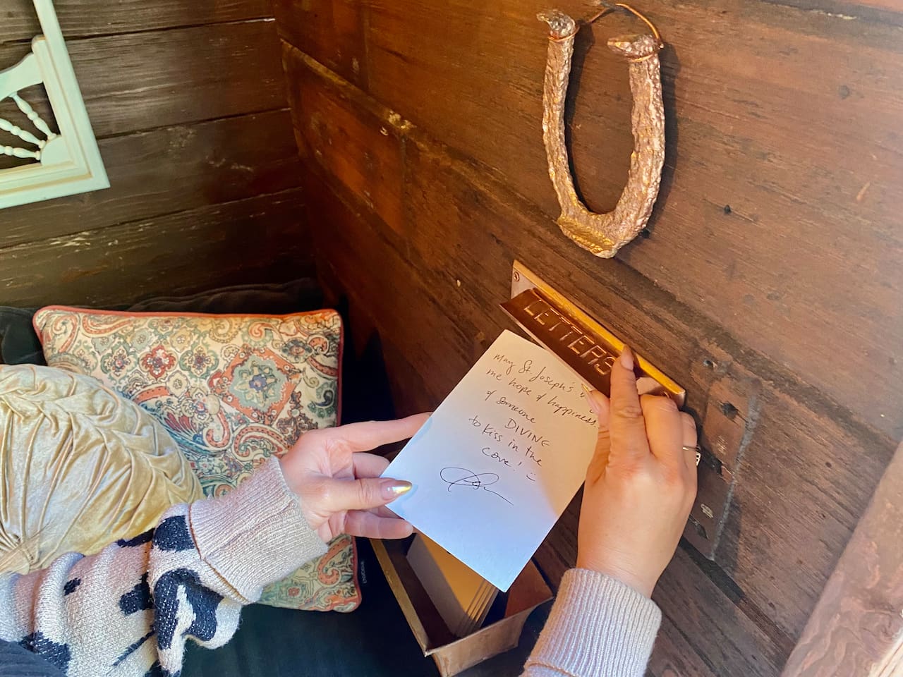 When Heritage House’s walls were opened during restoration, they yielded keys, letters, ceramics and fragments of earlier lives. Add your note to the Wishing Wall and become part of the home’s next chapter—something future caretakers may one day discover.