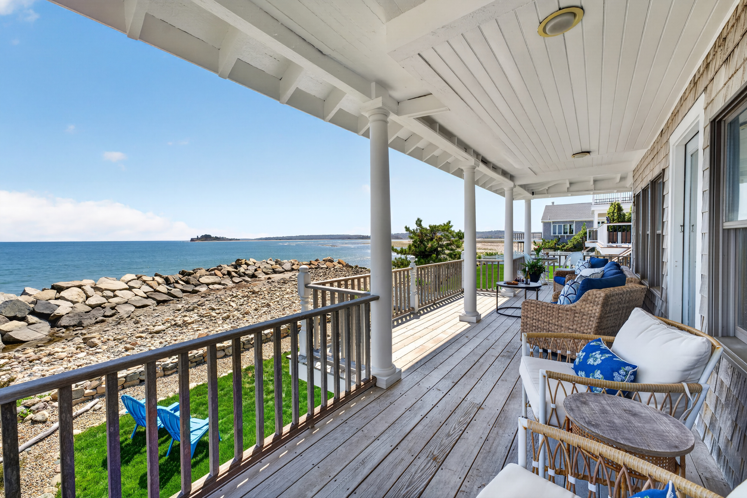 Welcome to The Tides at Third Cliff!  
Our Oceanfront porch with comfortable seating, perfect for relaxing while enjoying unobstructed views of the water and the soothing sound of the waves. 🌊☀️