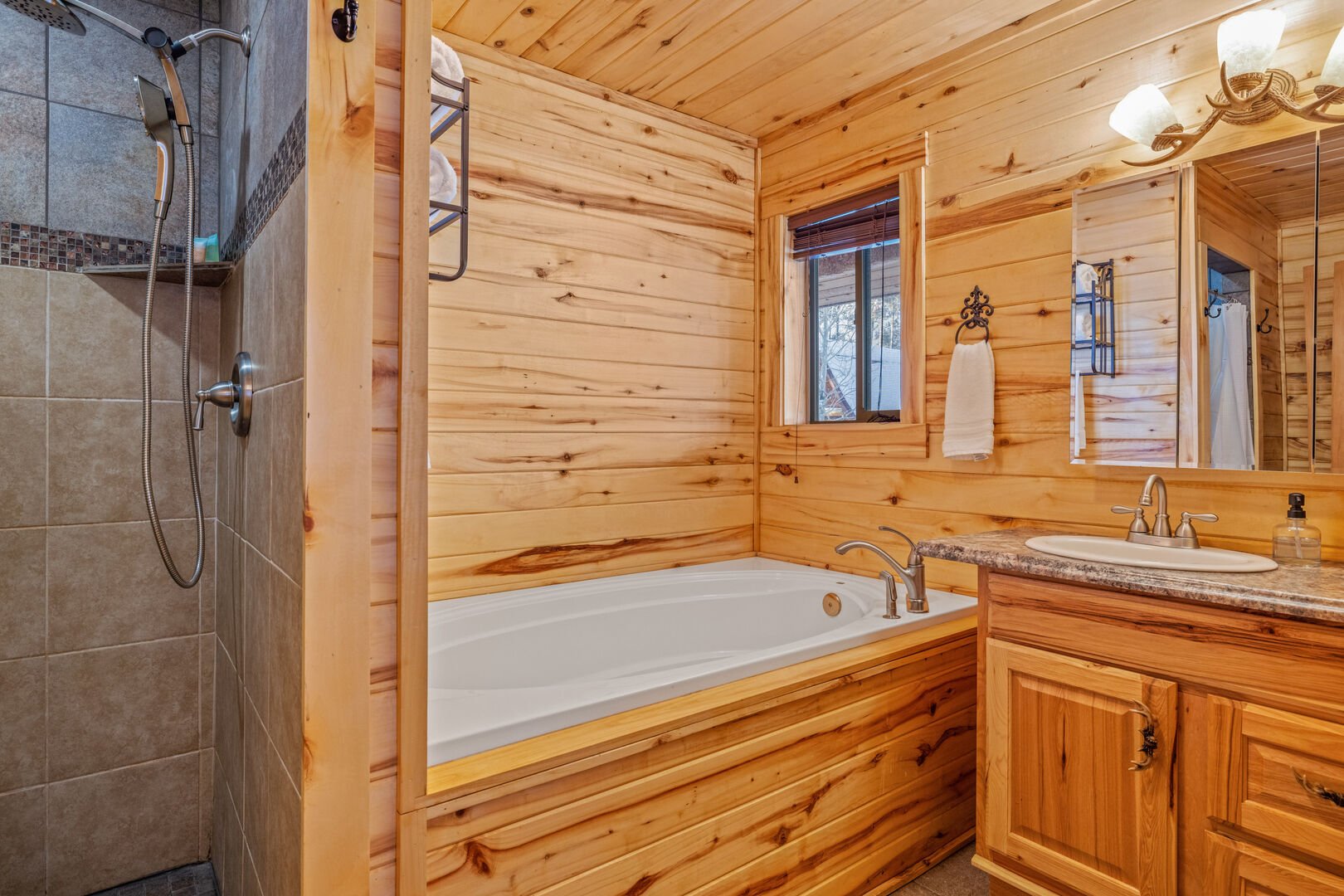 Master bedroom private ensuite bathroom