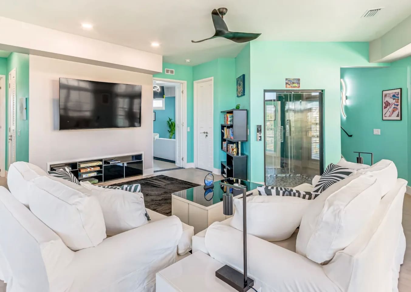 2nd floor living area