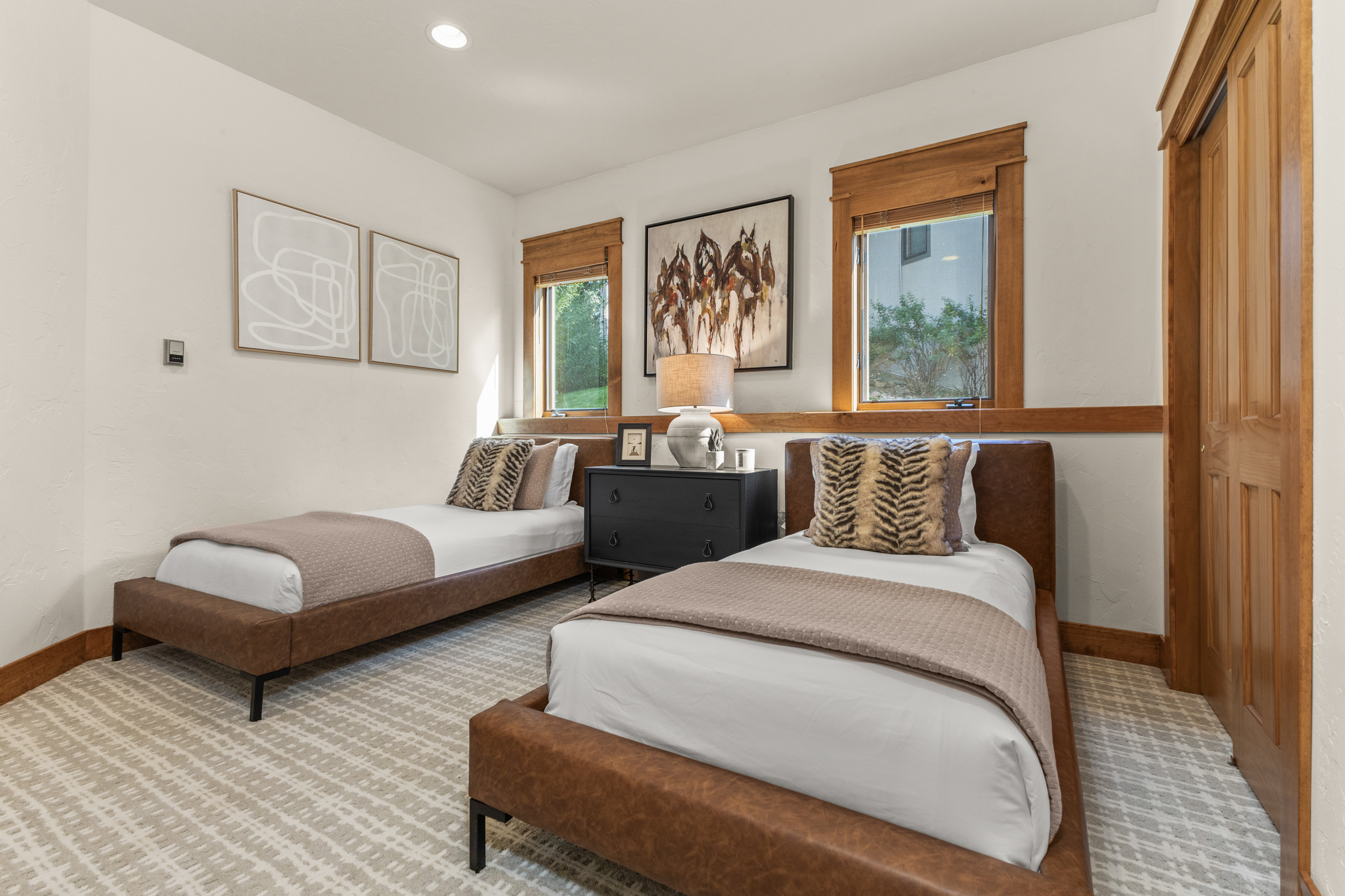 Bedroom #3 | Twin Beds