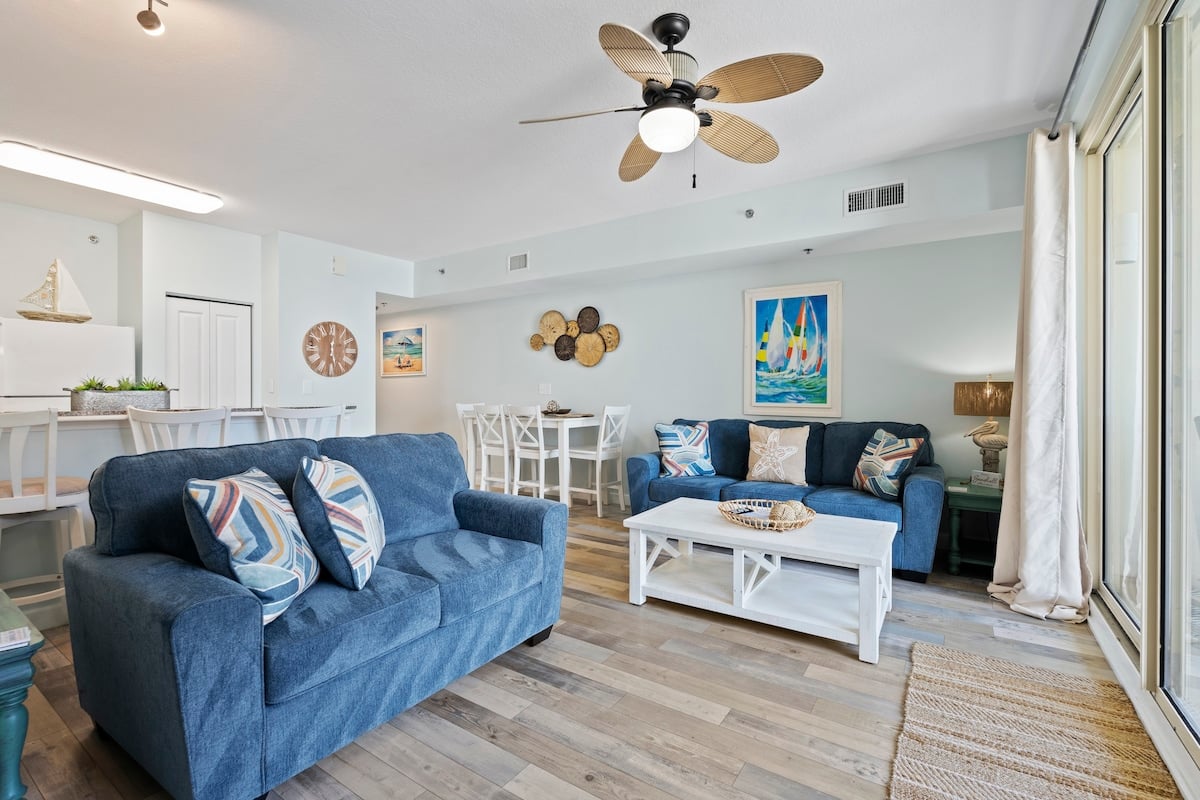 Living area with two sofas
