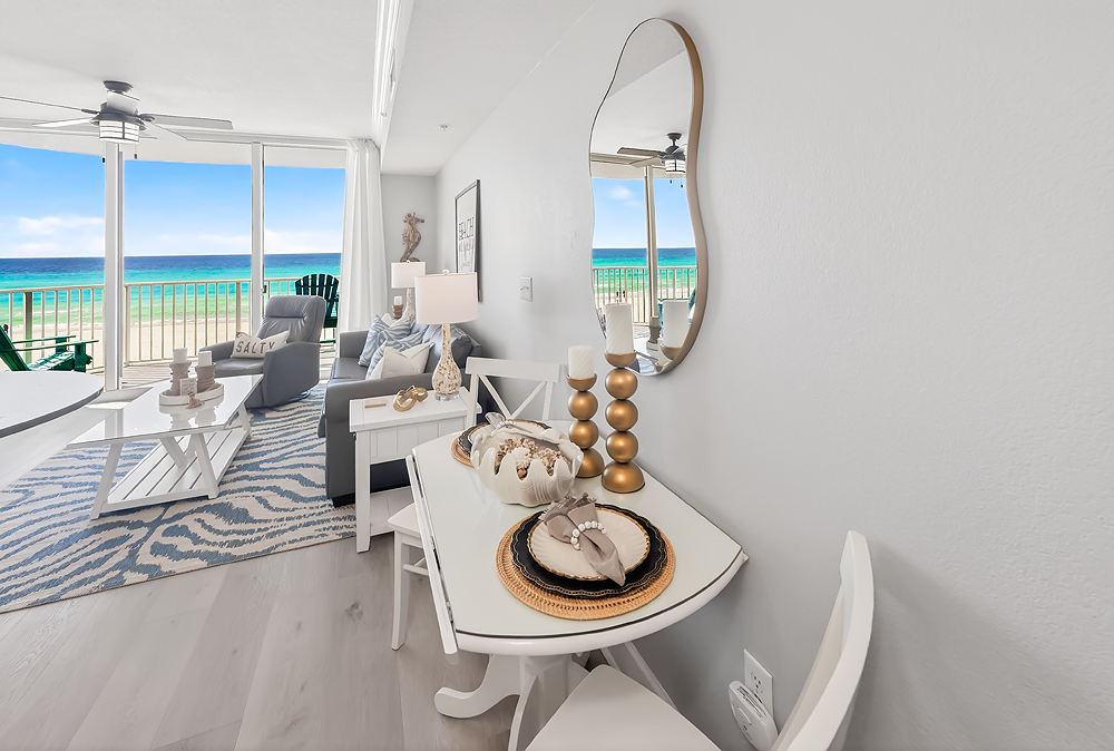 Dine with a gulf view