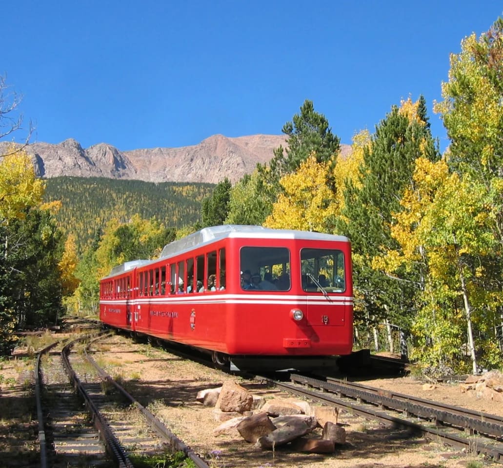 The Cog Railway at Pike's Peak
info@cograilway.com