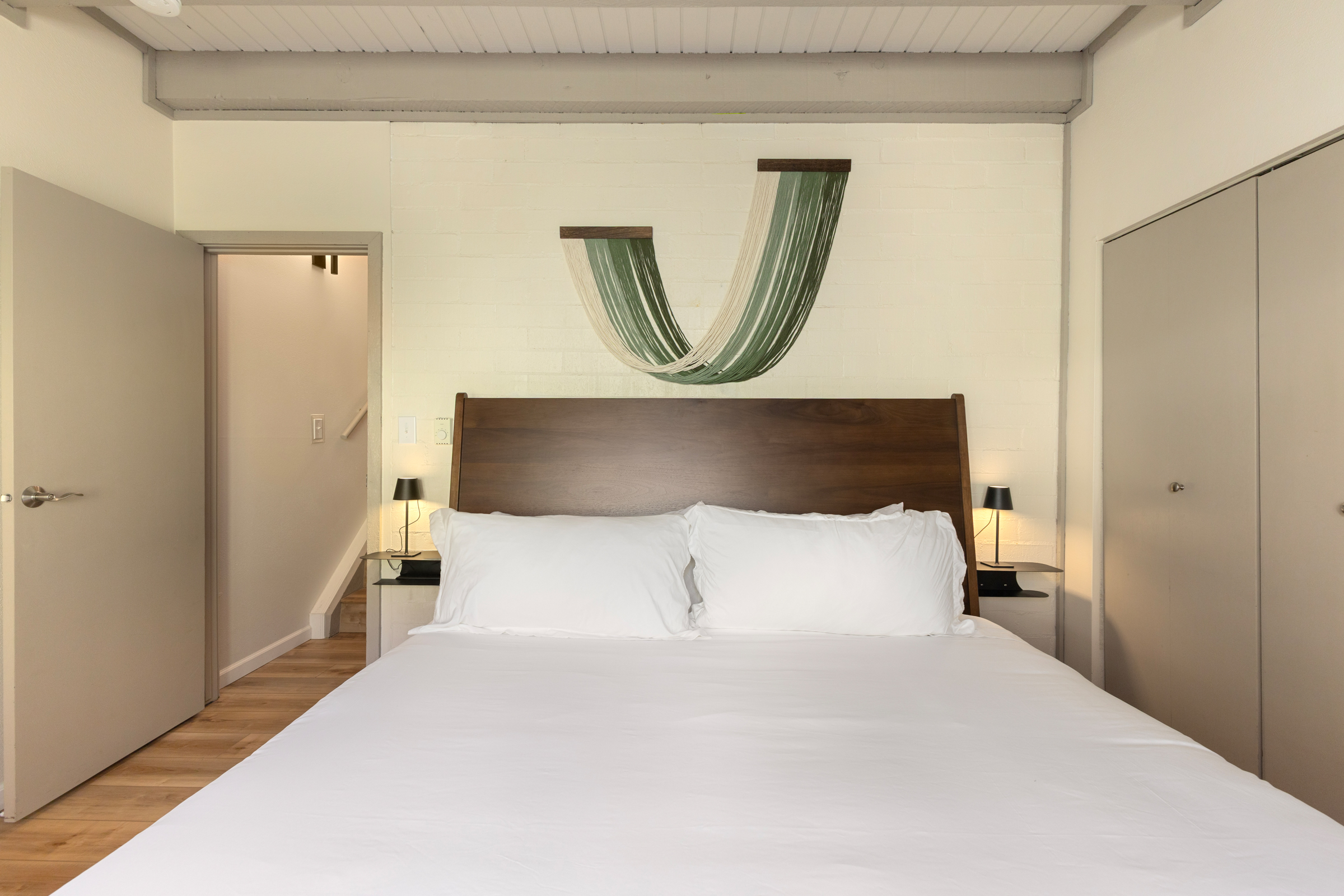 Lower Level Bedroom 2 | Kingsize Bed