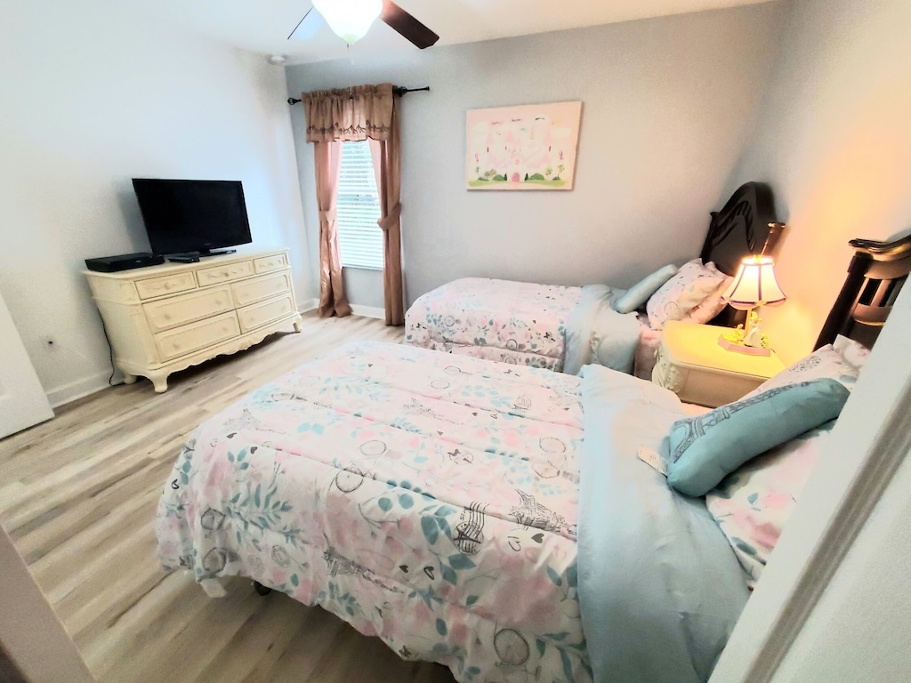 TWIN Bedroom