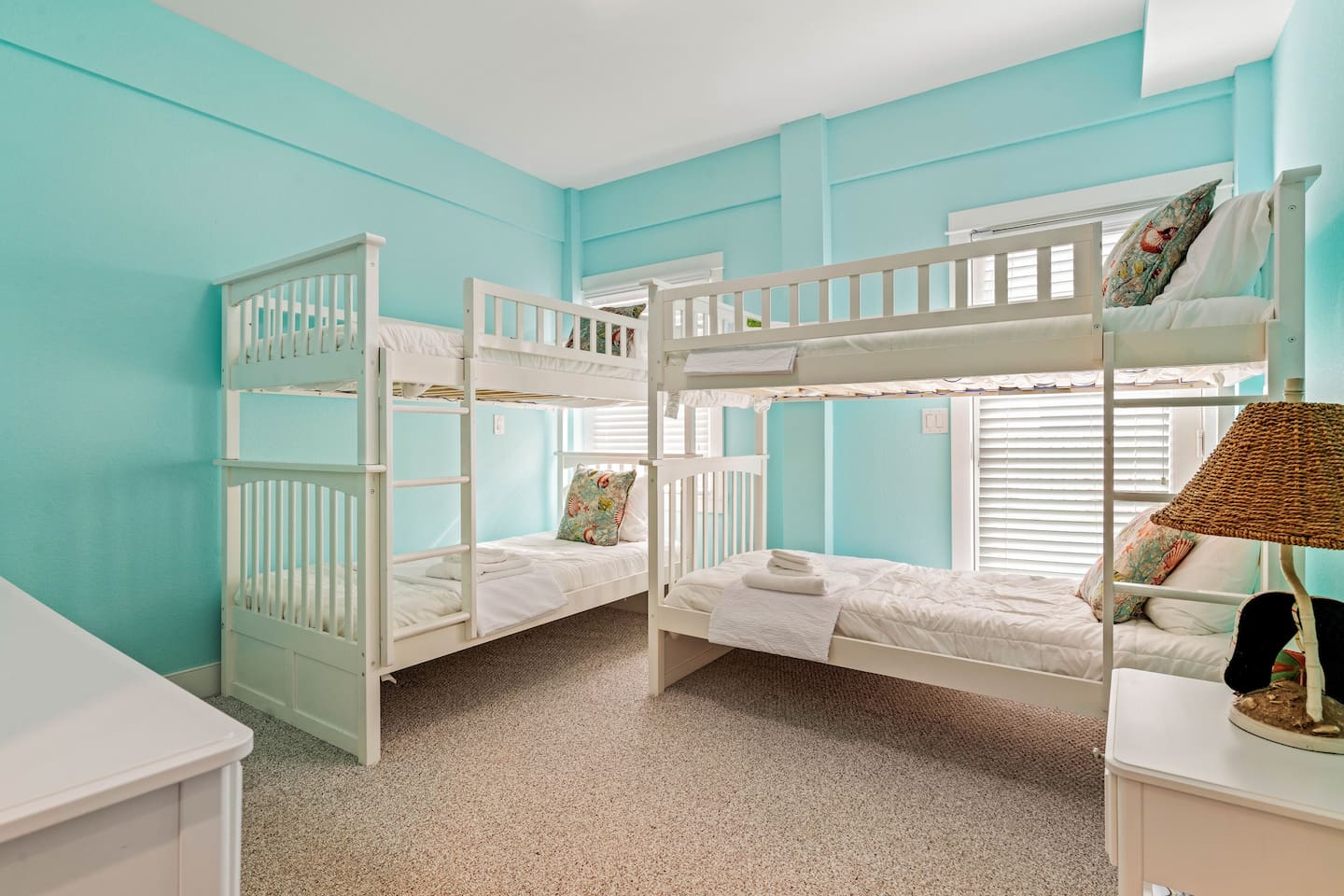 Ground floor bunk room (NO TV IN THIS ROOM)