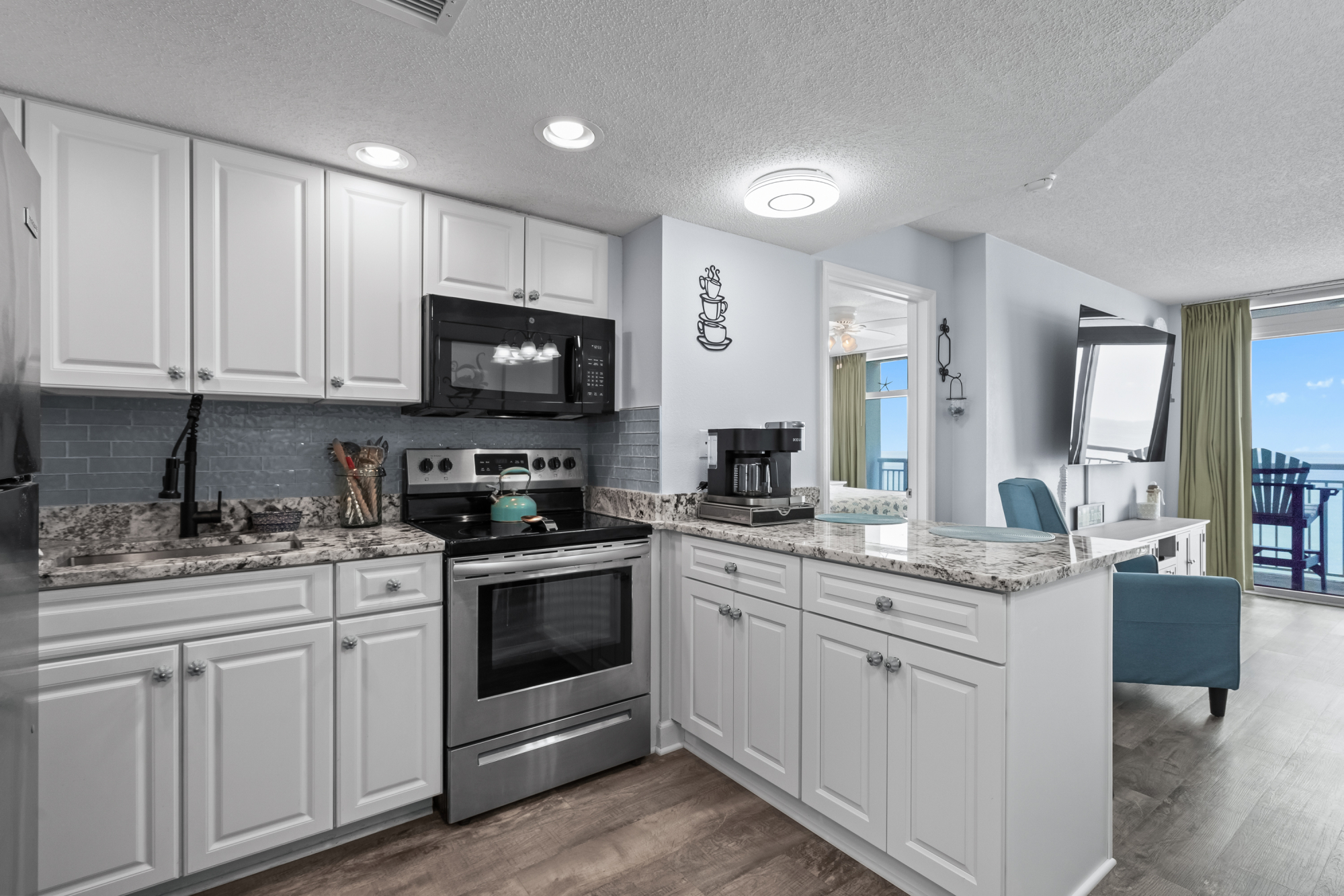 Granite Countertops and Plenty of Storage