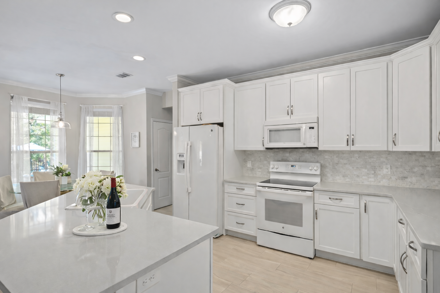 Whip up fresh meals in our fully stocked kitchen — bright, open, and made for gathering. Guest review, “So clean and comfortable, we felt at home right away.”