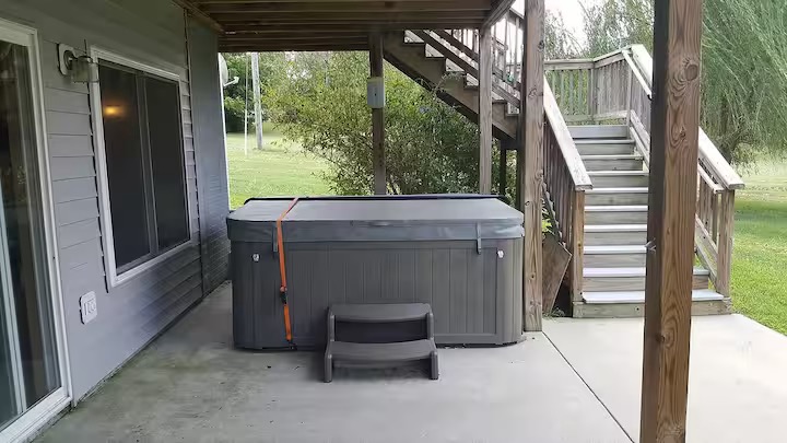 Hot Tub