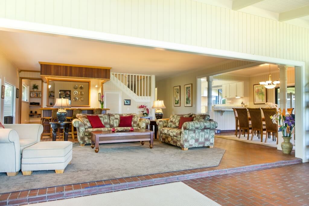 Queens Bath Lookout Pool Jacuzzi BBQ Lotus Property Management