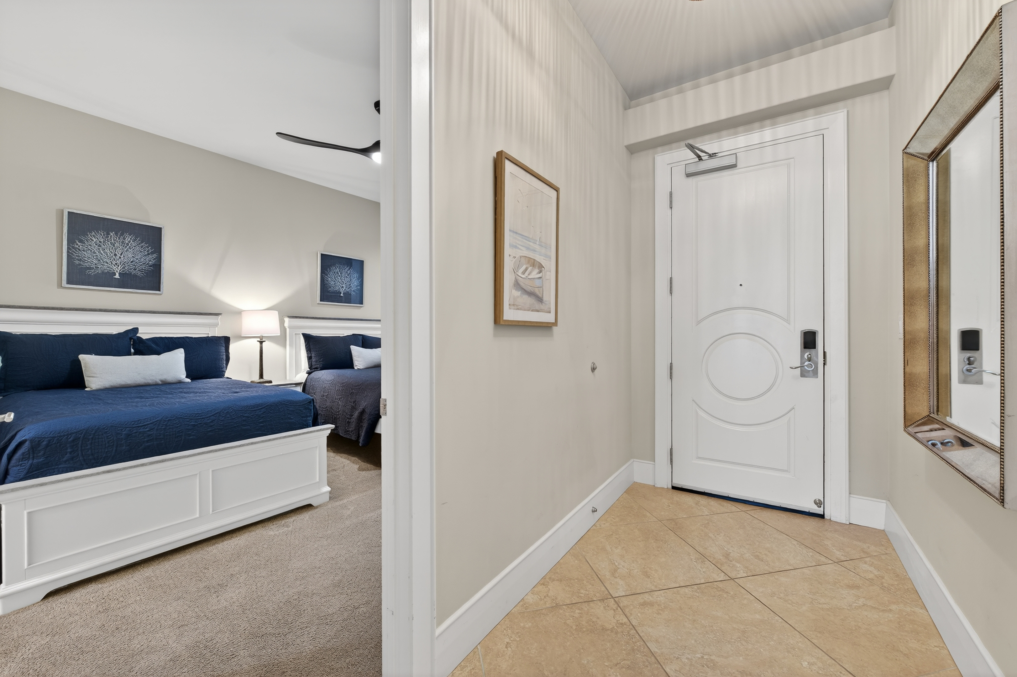 Hall / entry