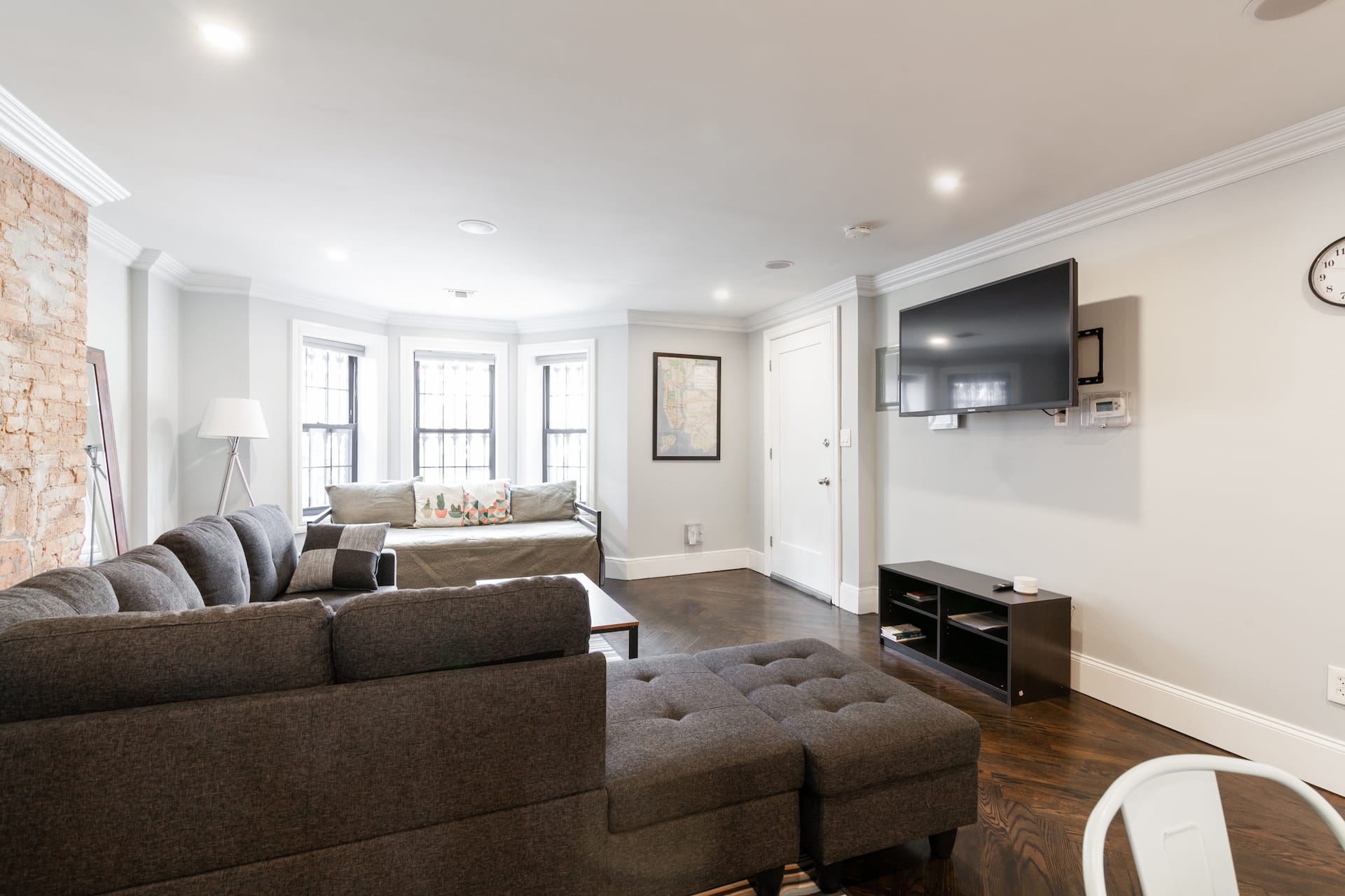 55 inch smart TV with access to Netflix, Amazon, YouTube, HBOgo, etc.