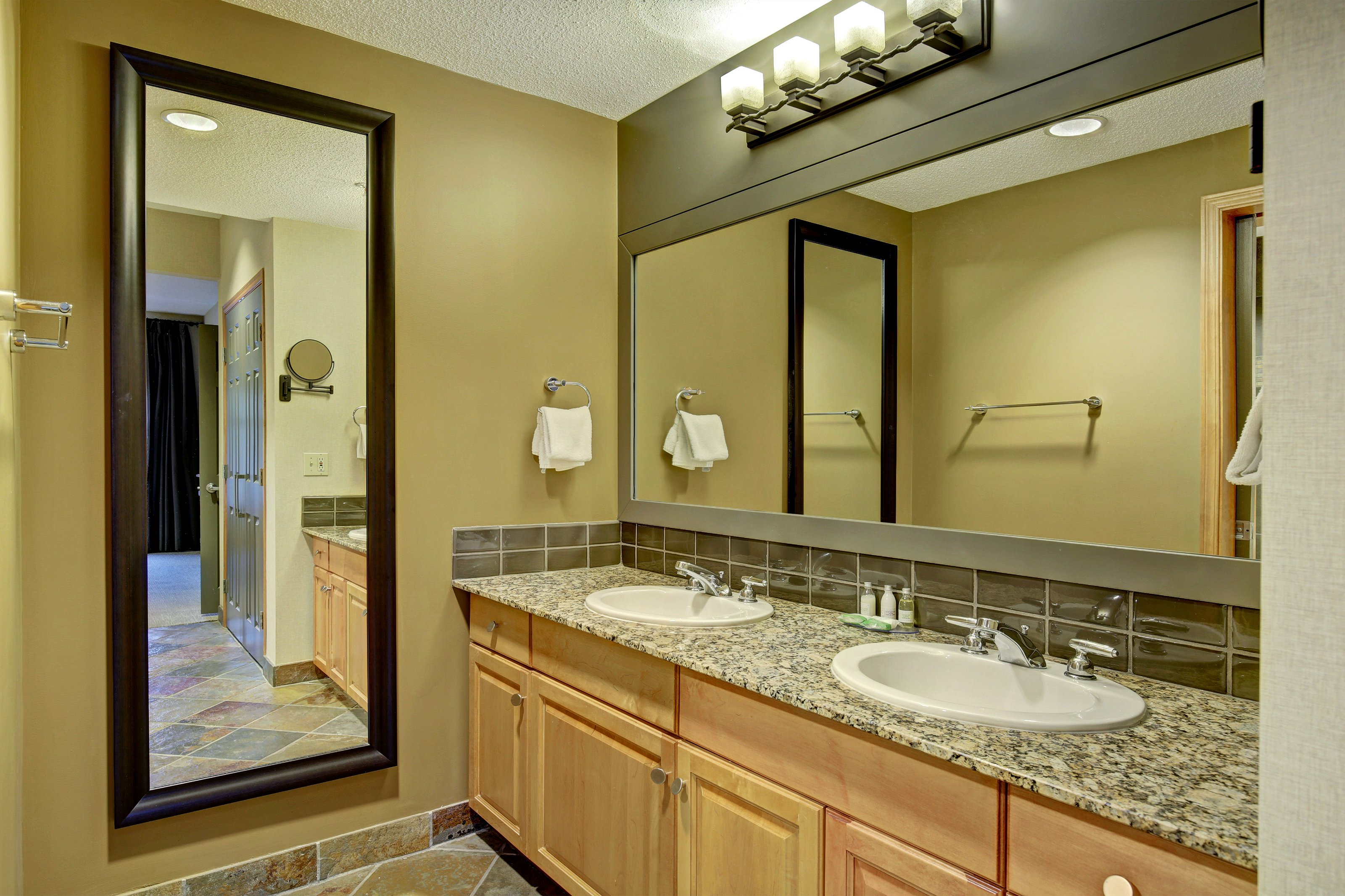 Master Ensuite