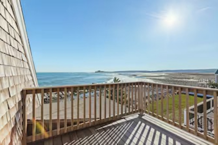 Step onto your private deck and take in sweeping ocean views—perfect for morning coffee or sunset relaxation. 🌊