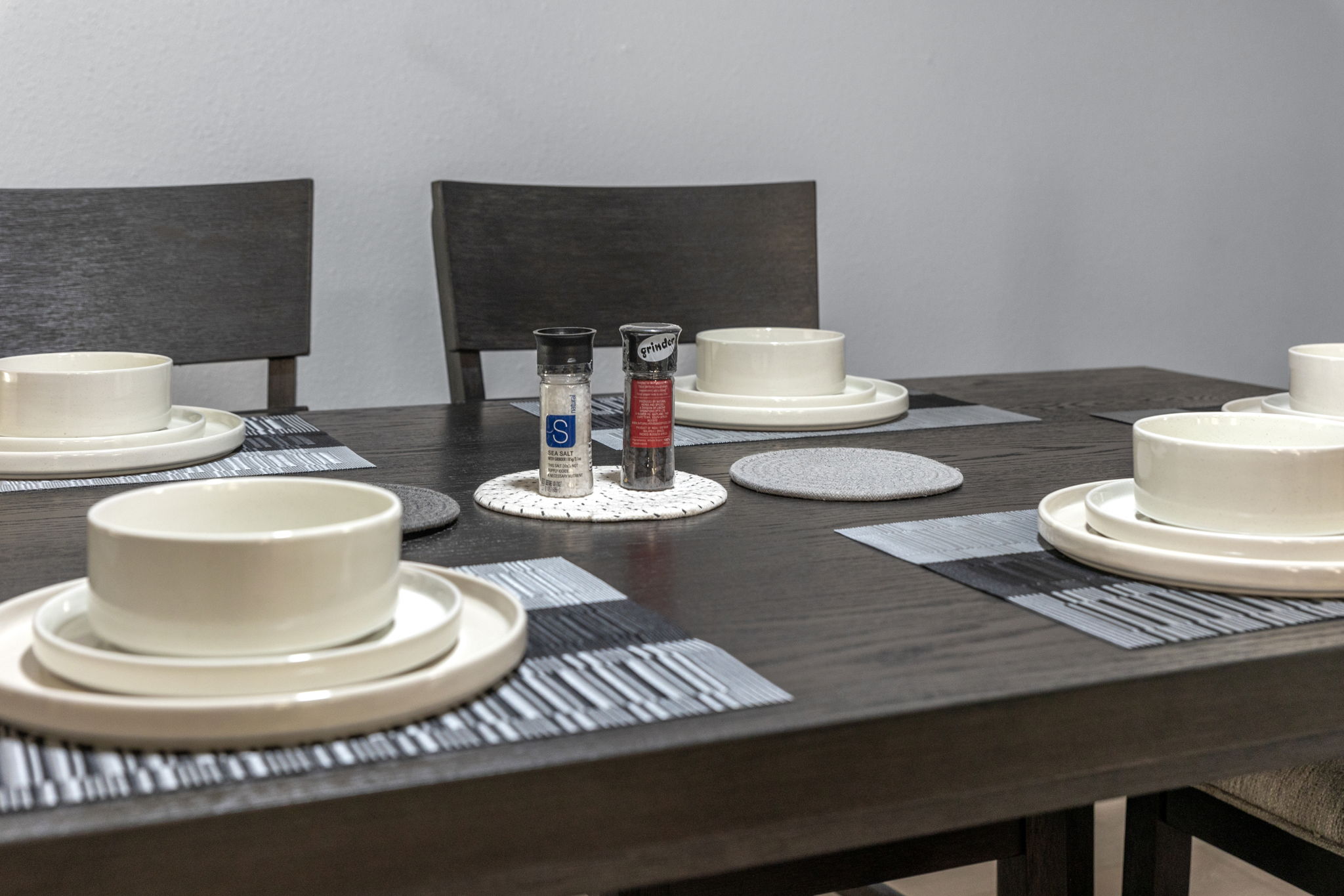 Spacious dining table with bench seating – perfect for family meals, game nights, or group gatherings