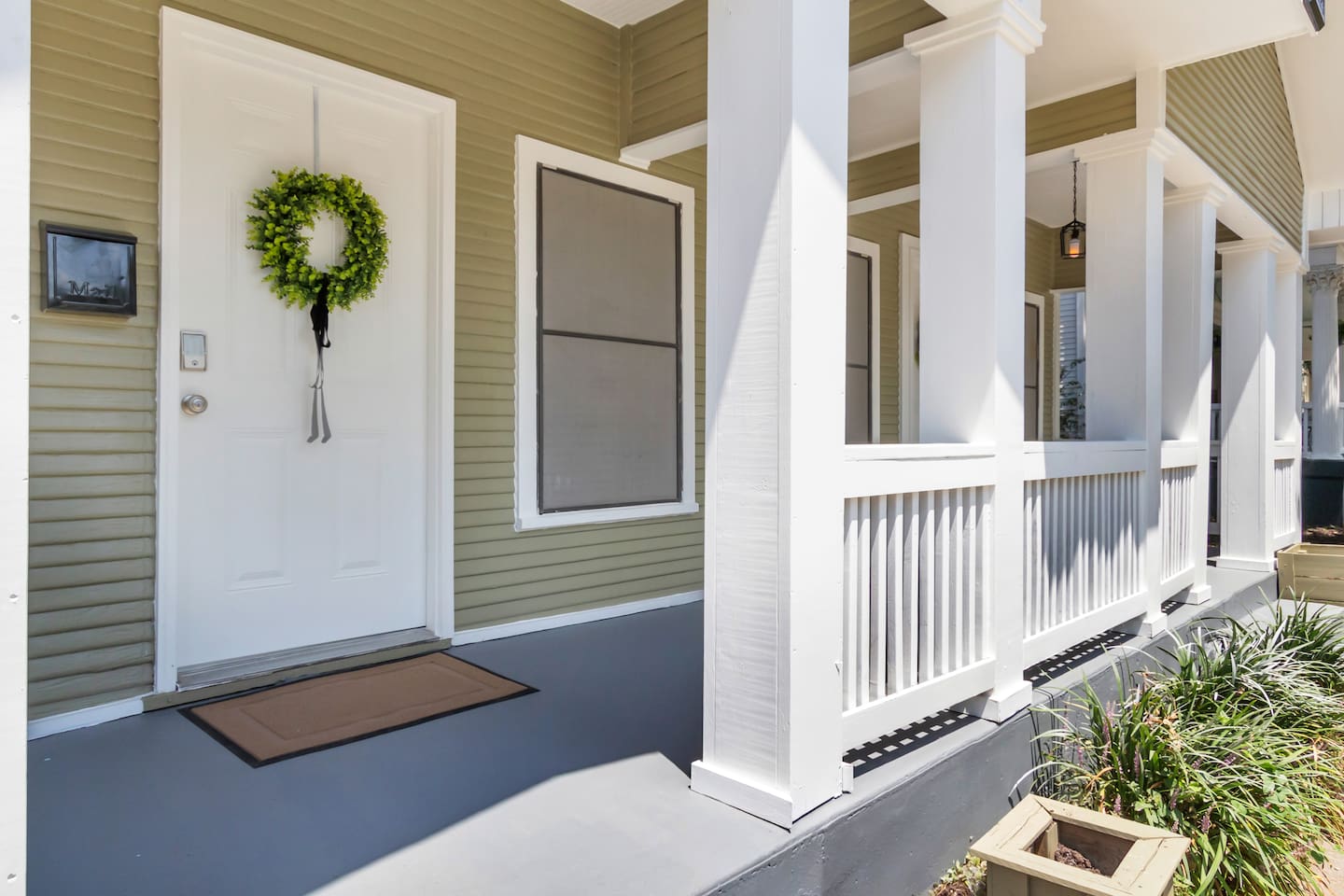 This beautifully updated duplex blends classic Texas architecture with contemporary design — perfect for guests seeking style and convenience near Downtown Dallas.