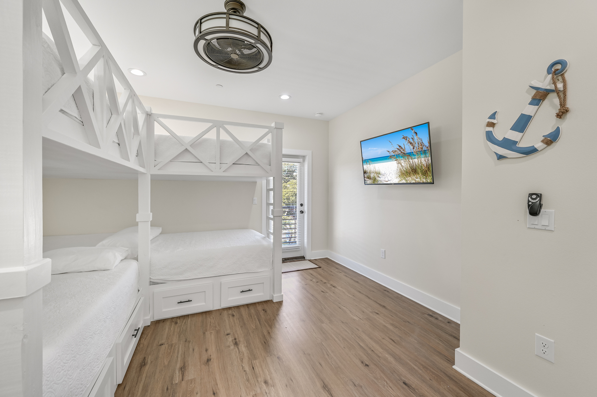 Queen Bunk Room: Bedroom #3 (second floor)