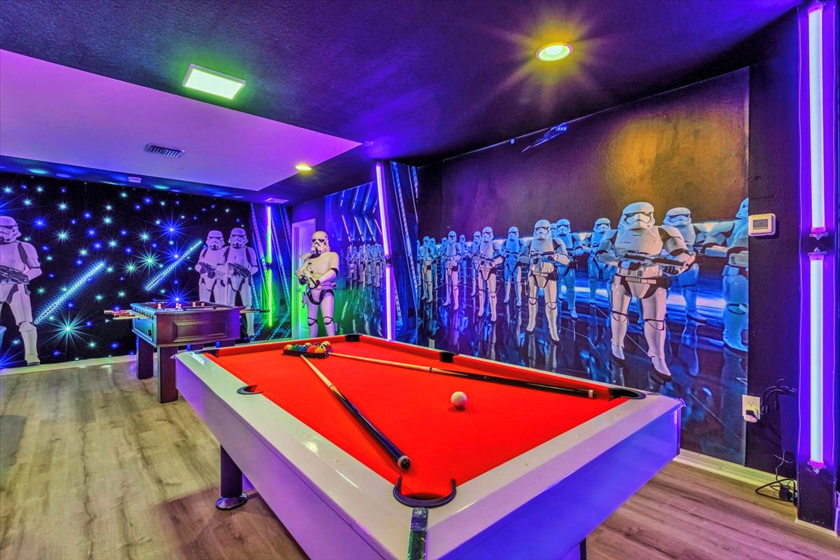 Star Wars Theme Game Room-Play Pool