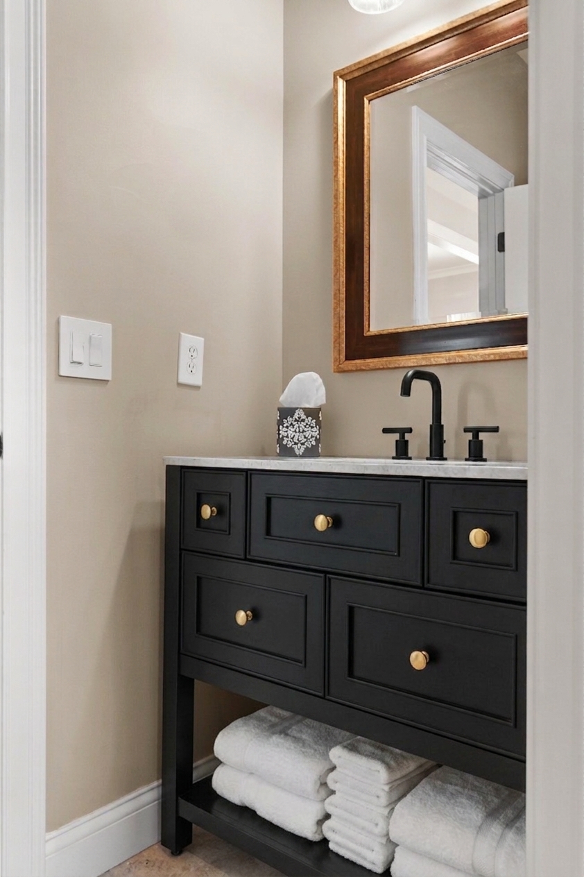 Guest Full Bath-Main Level