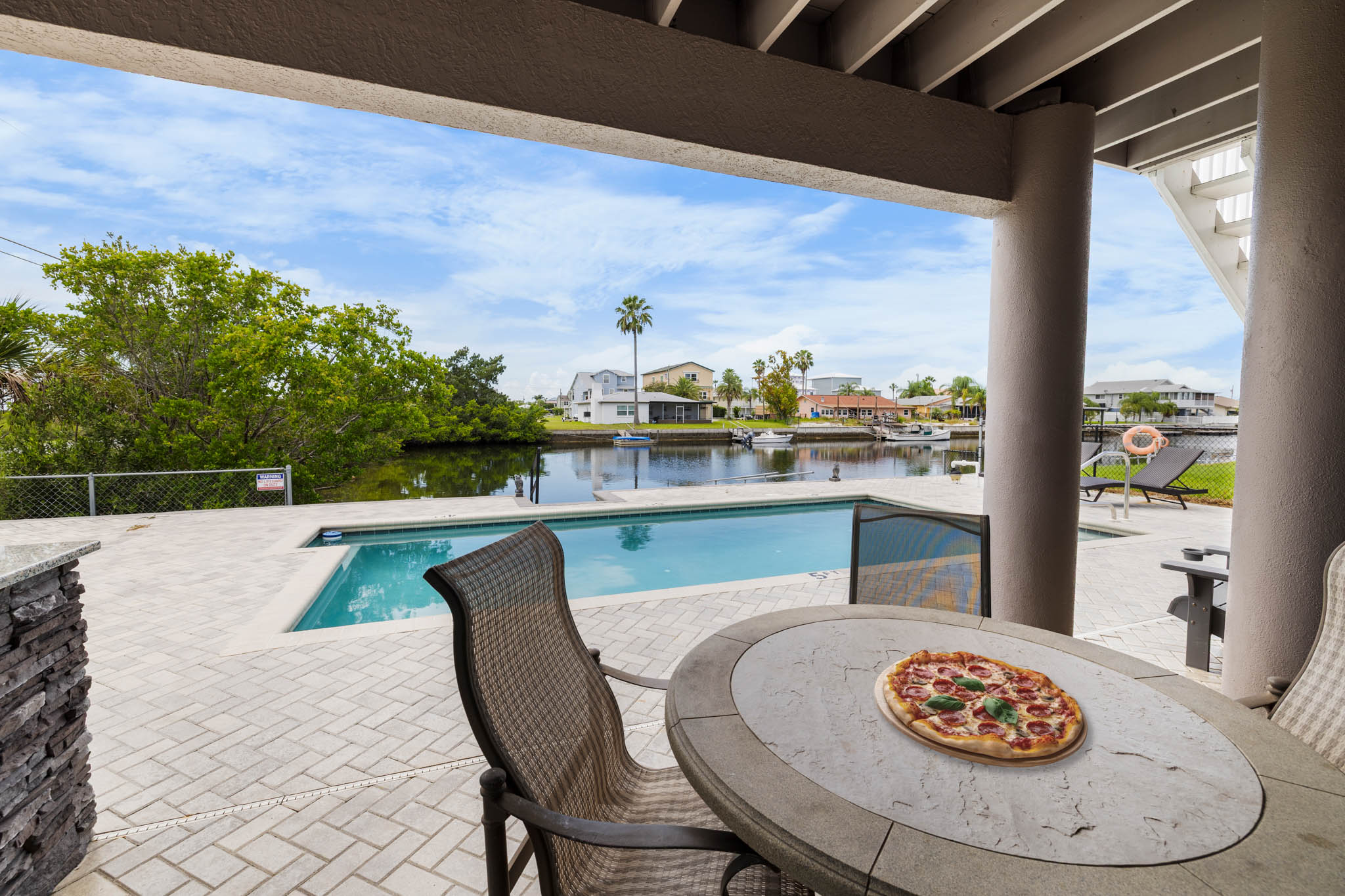 Waterfront/SUNSETS/3BR/Ping Pong/Kayaks 2