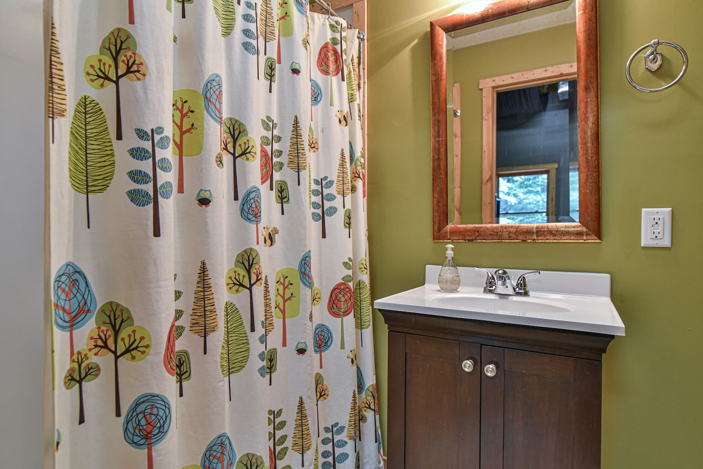 Downstairs Bathroom with Shower