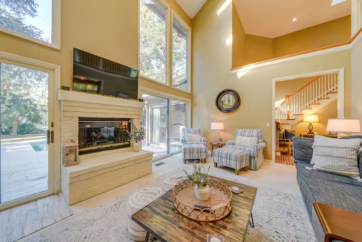 Vaulted ceilings with tons of natural light