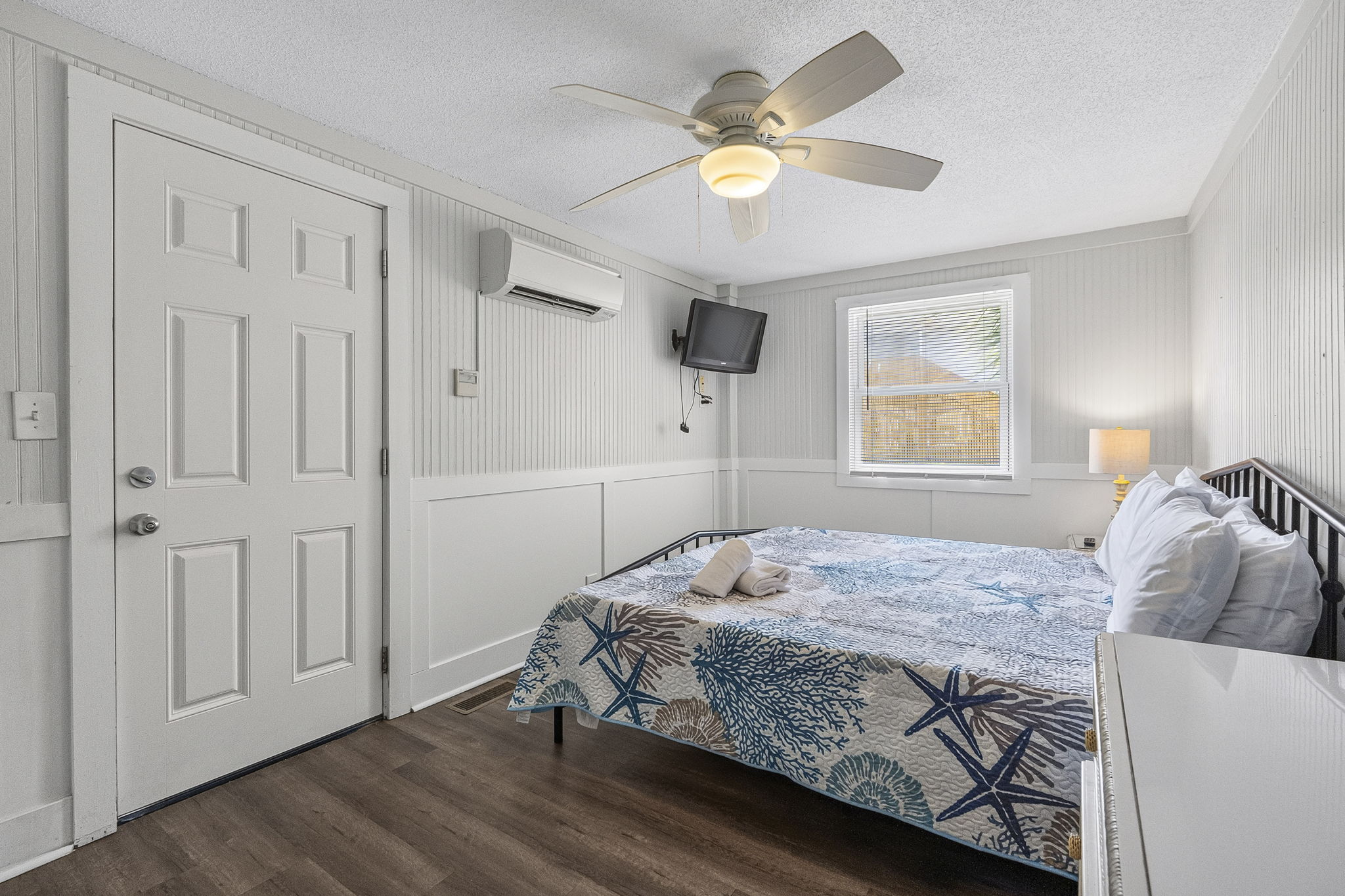 Primary Bedroom Unit 2 King Bed