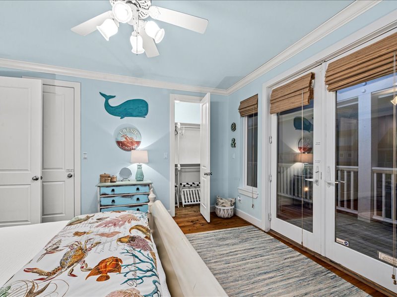 7eea78d9e41141399bc7457fad31ef31 | Beachhouse | Texas | TX | Vacation Homes | Galveston | Crystal Beach | Kokomo | Breezy Days | Beachfront Elegance | Sunrise Serenity | Southern Sands Property Management, LLC