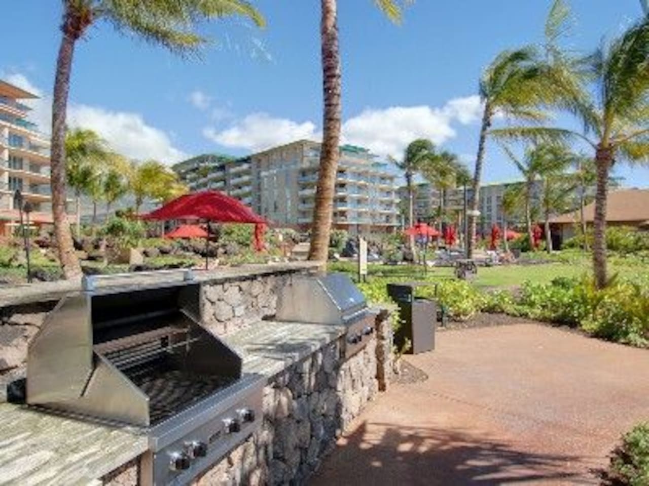 Hokulani BBQ area