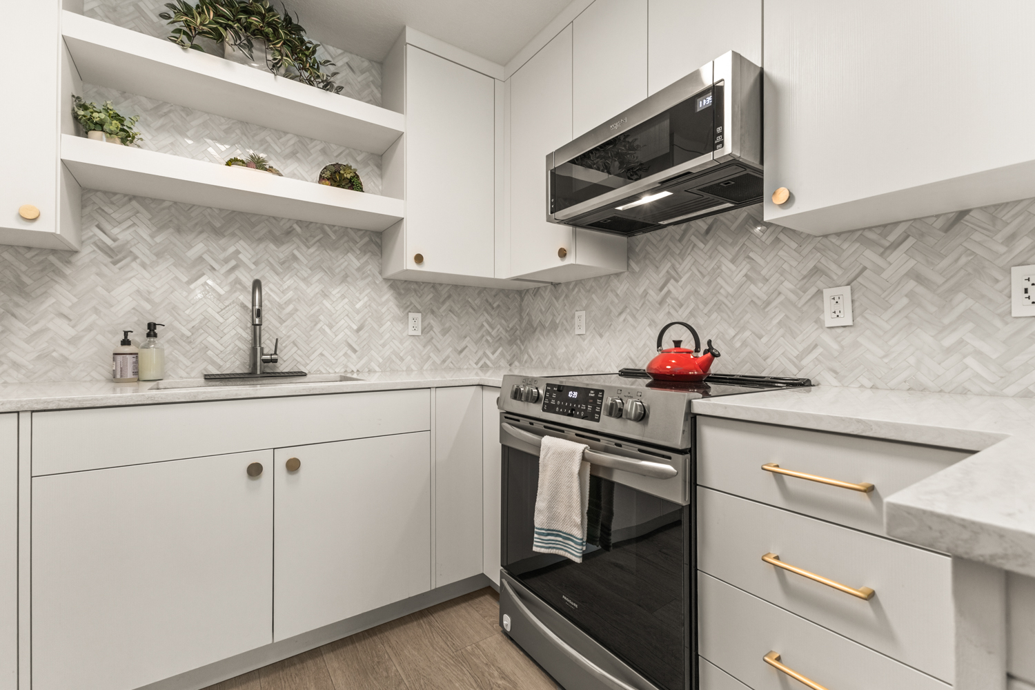 Electric Stove | Microwave