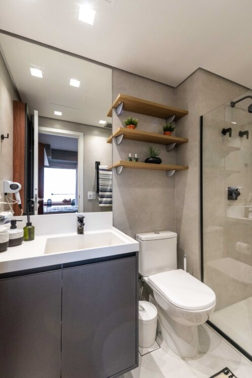 🛁 Banheiro moderno e elegante, com acabamento de alto padrão e amenities exclusivos no River One.