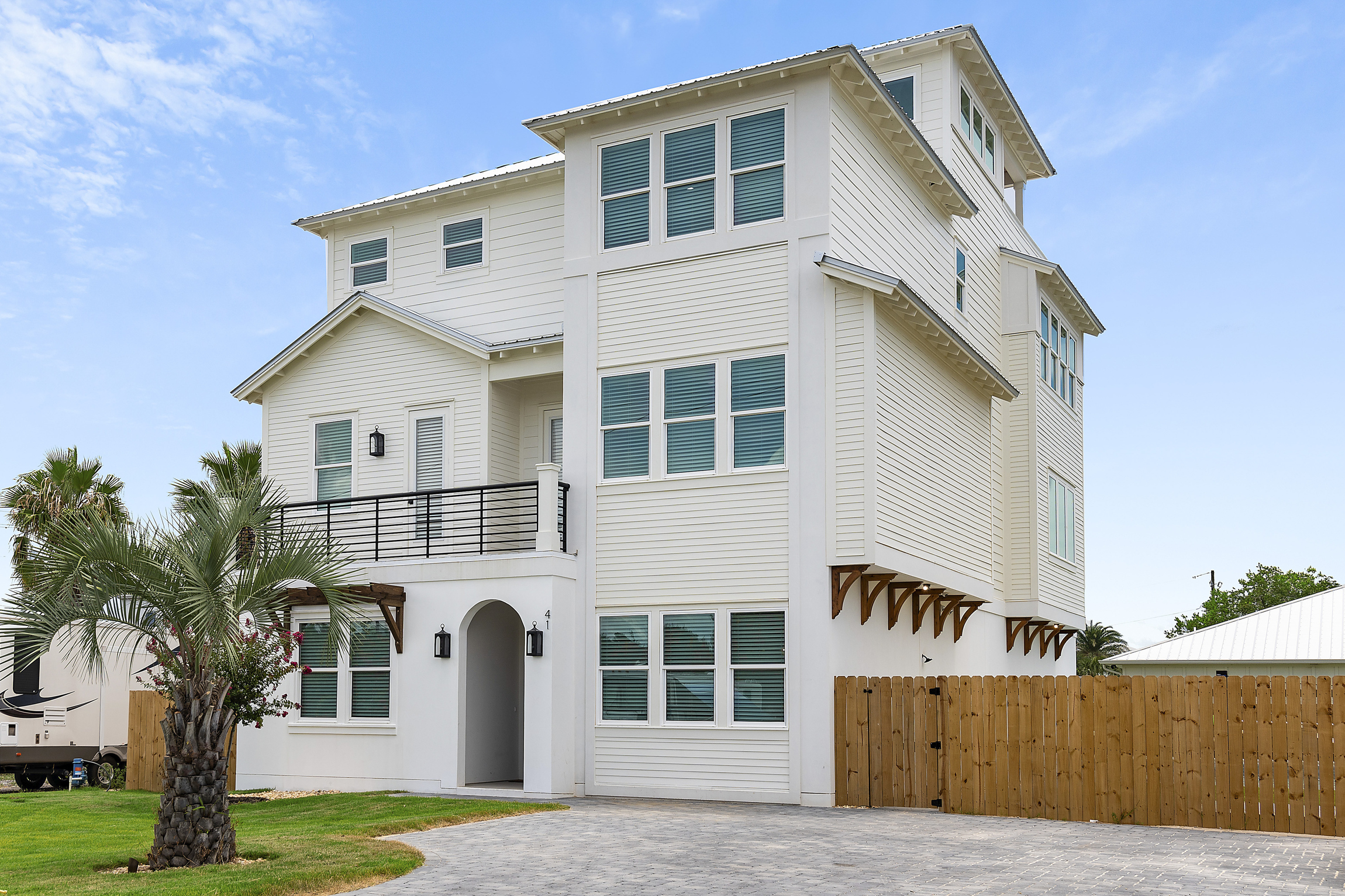 A retreat thoughtfully designed by vacationers for vacationers who crave something beyond the ordinary.
