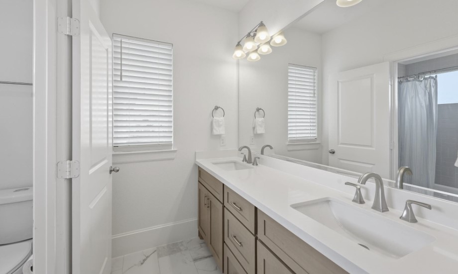 7f7ca95cb4524f8eaa10d691a5227a9b | Beachhouse | Texas | TX | Vacation Homes | Galveston | Crystal Beach | Kokomo | Breezy Days | Beachfront Elegance | Sunrise Serenity | Southern Sands Property Management, LLC